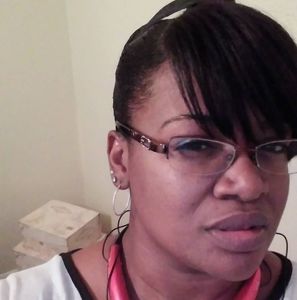 Meet your Posher, Earlena